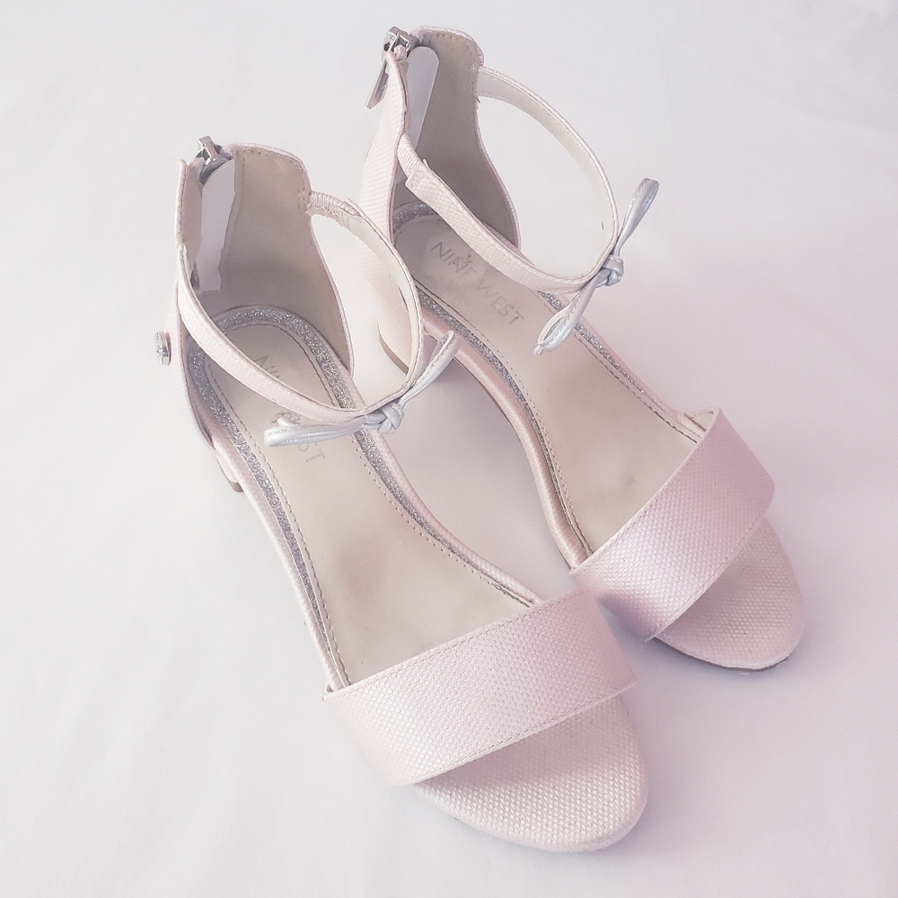 Nine west girls light pink dress sandal